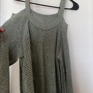 Cutout shoulder sweater